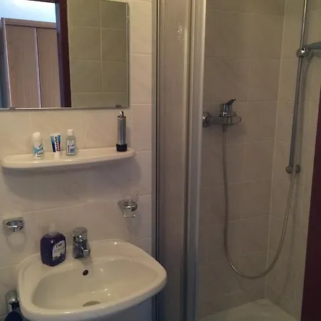 Ferienwohnung Weinert Апартаменты *